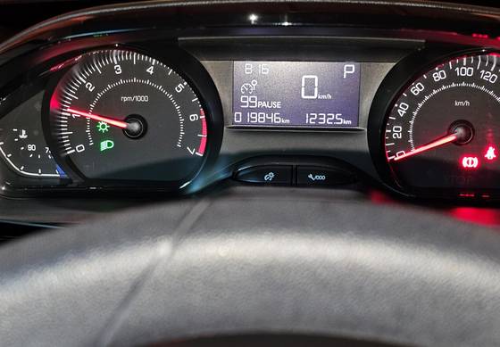PEUGEOT 2008 1.6 16V FLEX ALLURE 4P AUTOMÁTICO